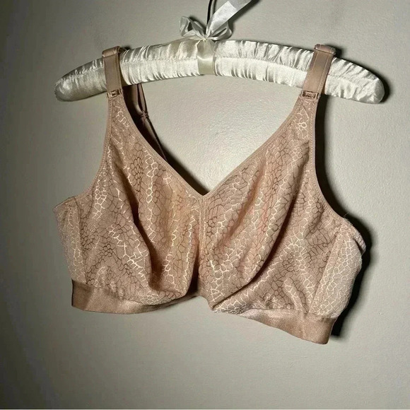 NWOT Chantelle C Magnifique Wirefree Bra -  40DD - Picture 3 of 6